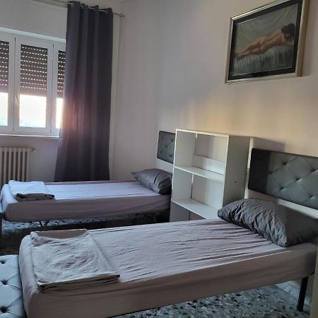 Vittoria Alata Hotell Bari Exteriör bild